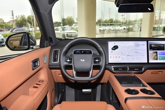 2024款理想L8 Ultra