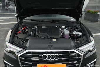 2026款奥迪A6L 45 TFSI quattro 臻选动感型+尊享包