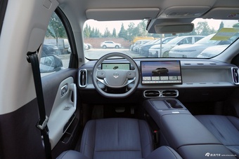 2025款零跑B01 430舒享版