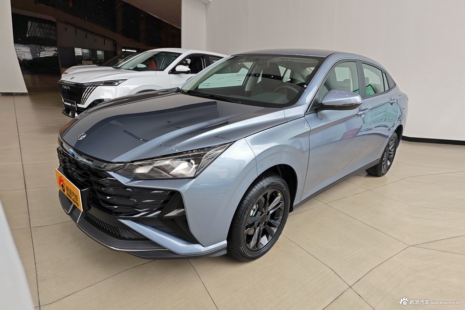 2025款奕炫 1.5L 荣耀版