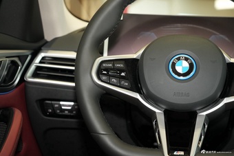 2025款宝马i4 eDrive35