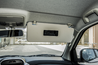 2018款域虎5 2.4T经典版柴油四驱豪华型长轴