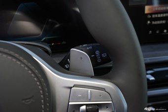 2026款宝马X5 xDrive 30Li 尊享型 M运动曜夜套装