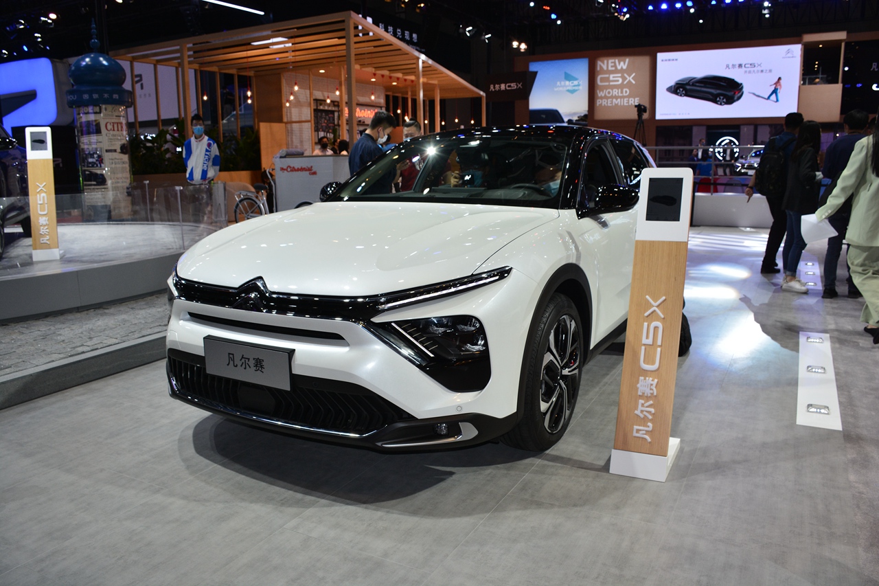 凡尔赛C5 X