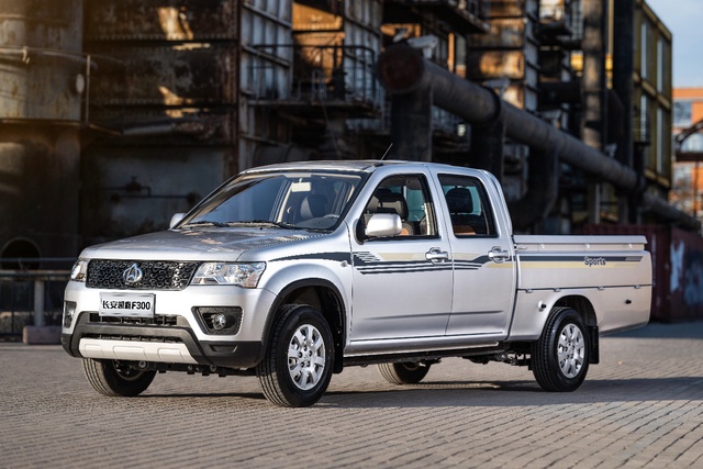 长安凯程F300图片