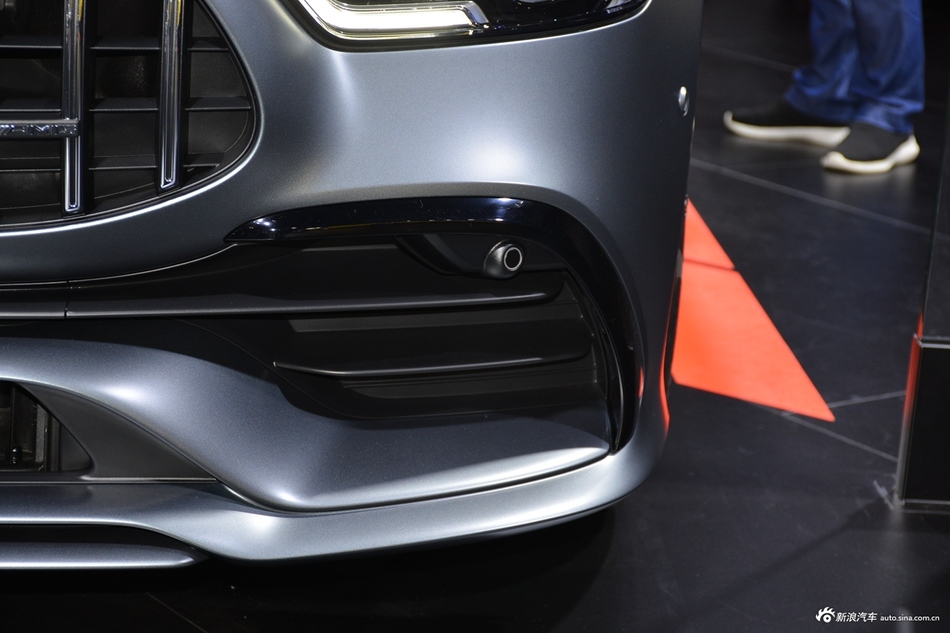 每次亮相都是焦点，奔驰AMG GT全国最高直降2.41万
