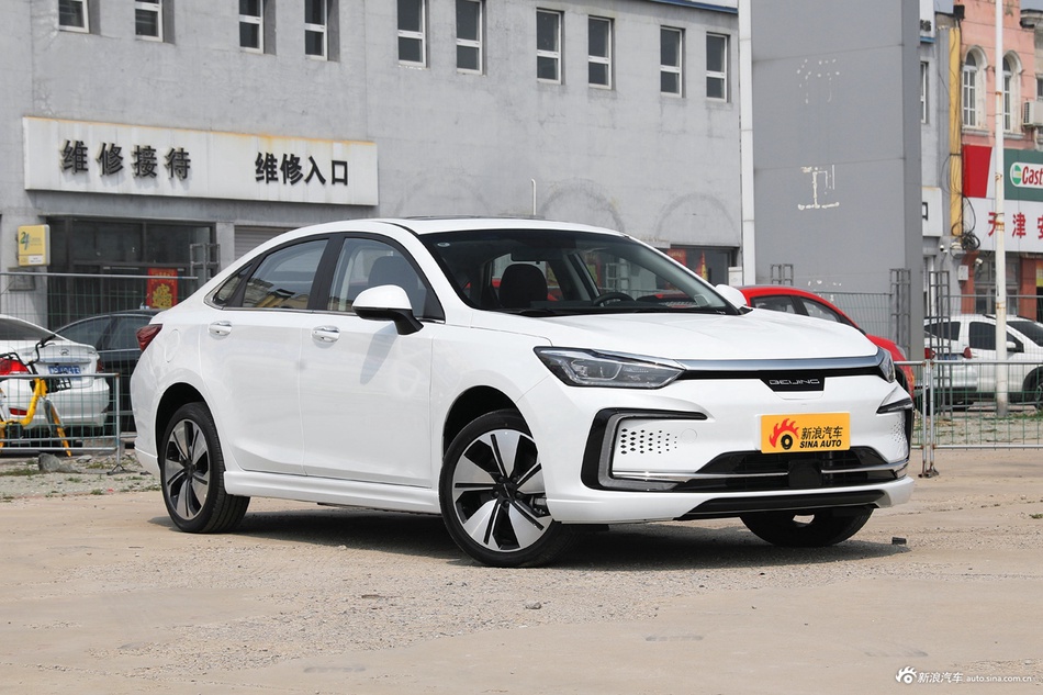 全国最高直降3.18万元，北京汽车北京EU7新车近期优惠热销