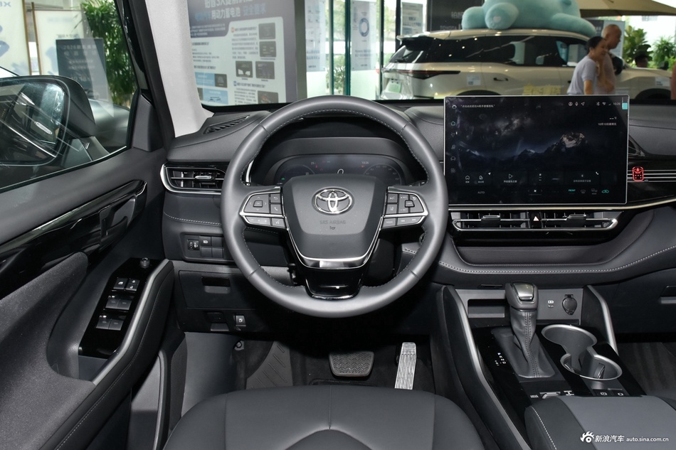 还在纠结买啥车？不如看看丰田汉兰达，全国最高直降4.68万