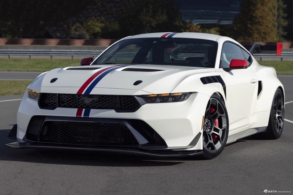 每次亮相都是焦点，福特Mustang全国最高直降3.37万