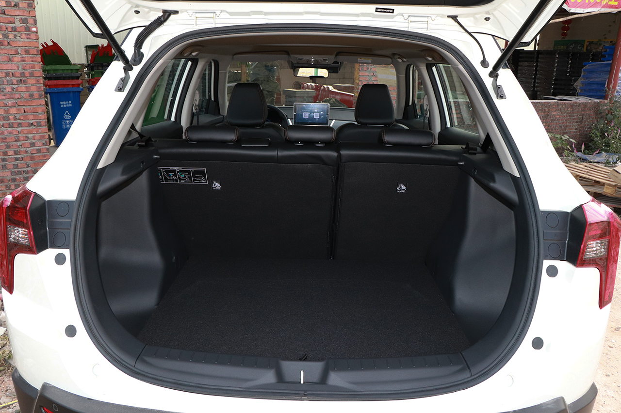 【启辰t60空间图片】启辰t60空间高清实拍图 -新浪汽车