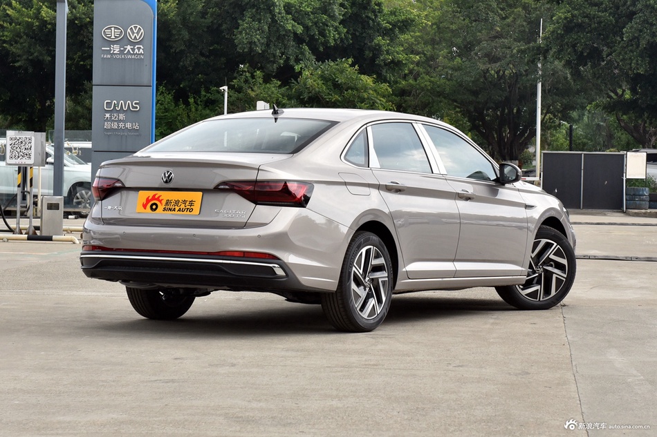 大众速腾够狠，这车最高直降4.89万，买竞品的都后悔了！