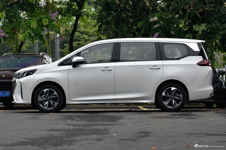 广汽传祺传祺M6促销中，最高直降2.83万，新车全国9.15万起！