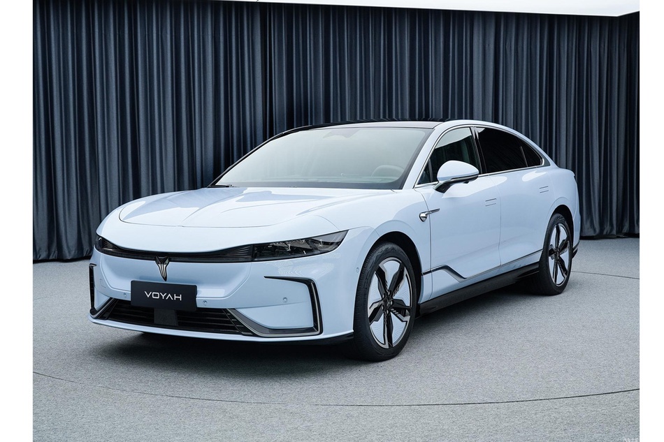 于朦胧是男团吗